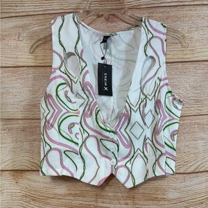 Graphic Print Cut out Crop V-neck Multi-Color Vest Size Medium